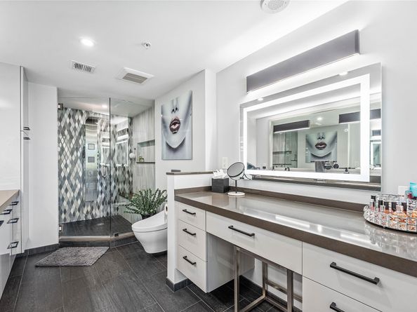 99 SE Mizner Blvd 231, Boca Raton FL 33432