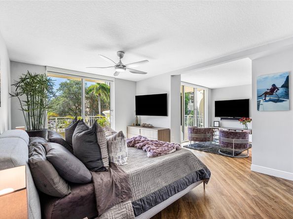 99 SE Mizner Blvd 231, Boca Raton FL 33432