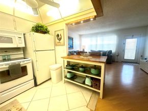 2004 Harwood C 2004, Deerfield Beach FL 33442