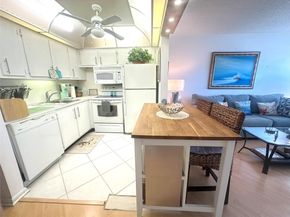 2004 Harwood C 2004, Deerfield Beach FL 33442