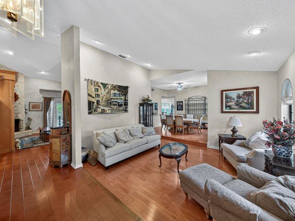 5980 NW 72nd Way, Parkland FL 33067