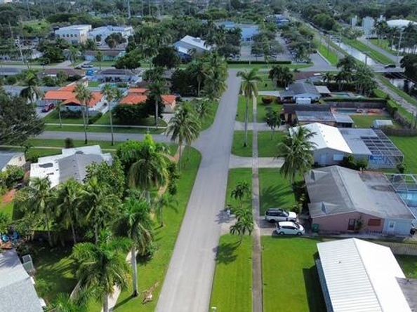 317 Cypress Lane, Palm Springs FL 33461
