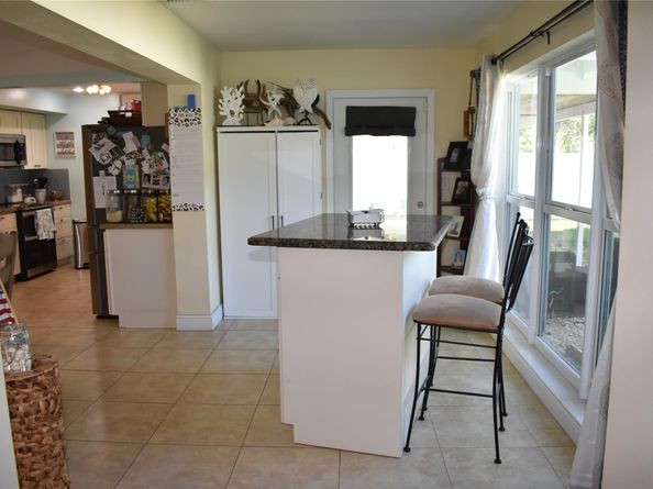 1991 NE 34th St, Lighthouse Point FL 33064