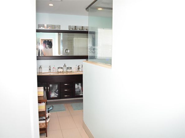 1991 NE 34th St, Lighthouse Point FL 33064