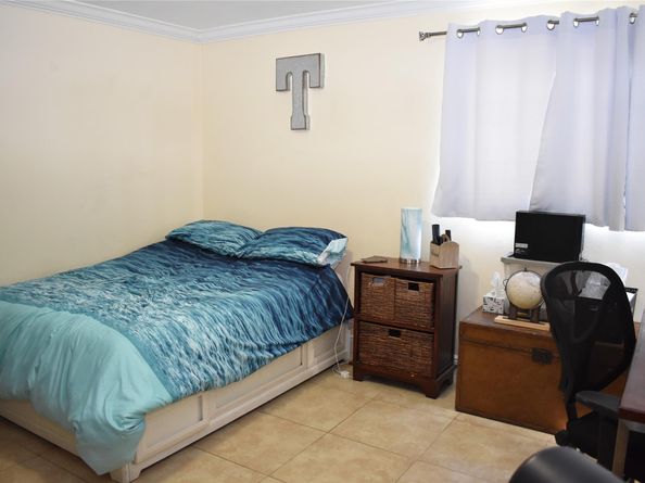 1991 NE 34th St, Lighthouse Point FL 33064