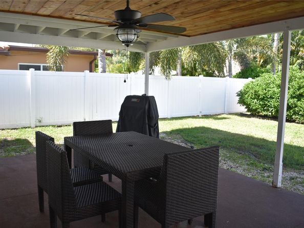 1991 NE 34th St, Lighthouse Point FL 33064