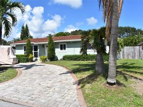 1991 NE 34th St, Lighthouse Point FL 33064