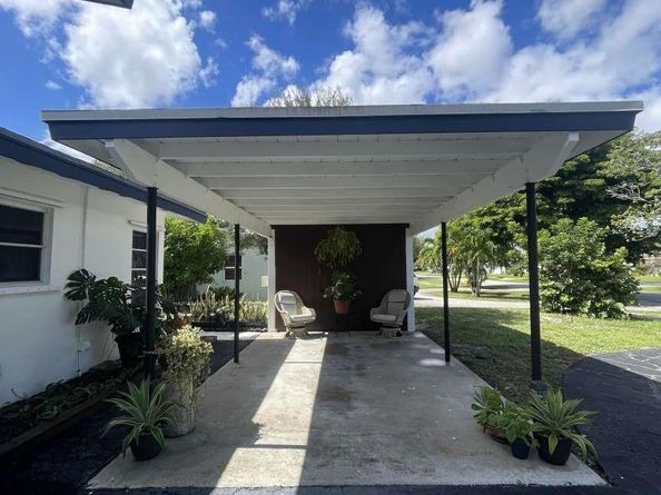 817 Buttonwood Rd, North Palm Beach FL 33408