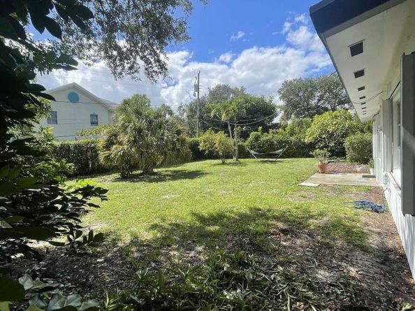 817 Buttonwood Rd, North Palm Beach FL 33408