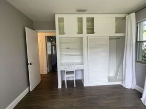817 Buttonwood Rd, North Palm Beach FL 33408