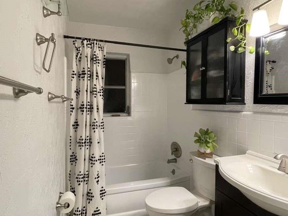 817 Buttonwood Rd, North Palm Beach FL 33408