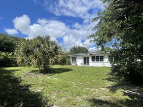 817 Buttonwood Rd, North Palm Beach FL 33408
