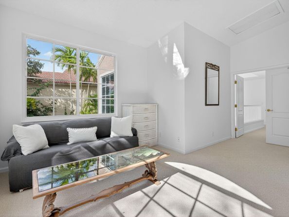 76 Via Del Corso, Palm Beach Gardens FL 33418