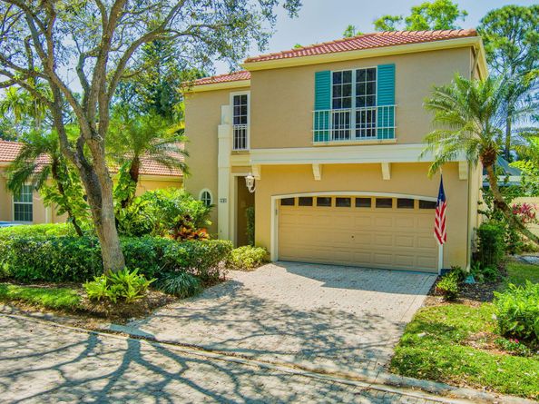 76 Via Del Corso, Palm Beach Gardens FL 33418