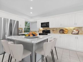 76 Via Del Corso, Palm Beach Gardens FL 33418