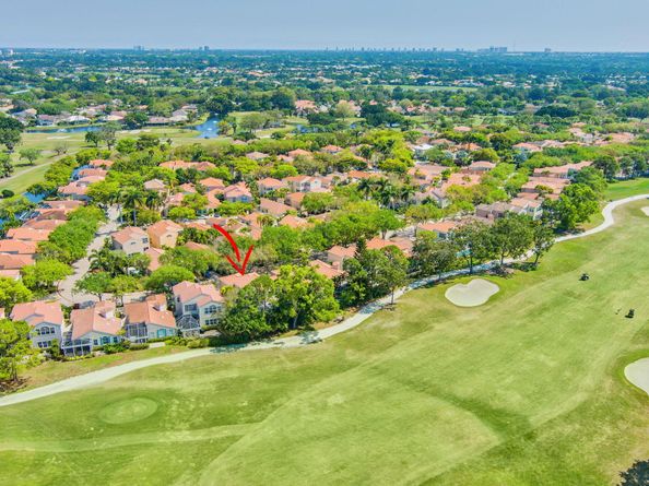 76 Via Del Corso, Palm Beach Gardens FL 33418