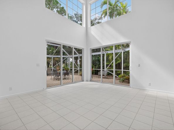 76 Via Del Corso, Palm Beach Gardens FL 33418