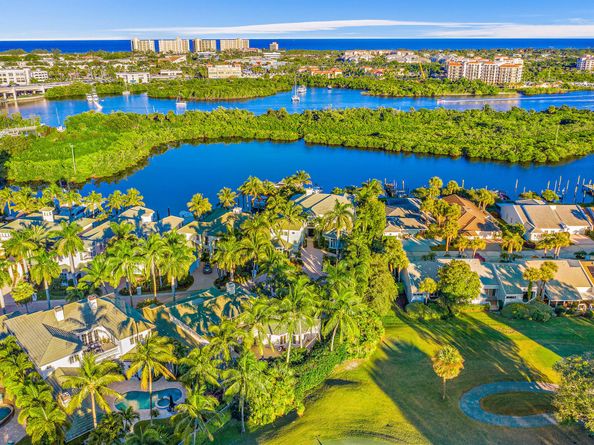 16648 Traders Crossing N 106, Jupiter FL 33477
