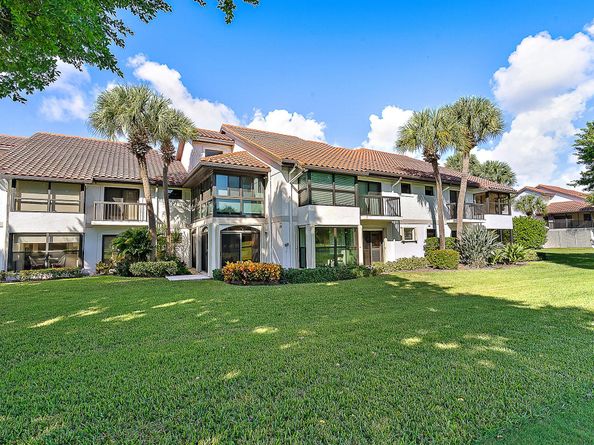 16648 Traders Crossing N 106, Jupiter FL 33477