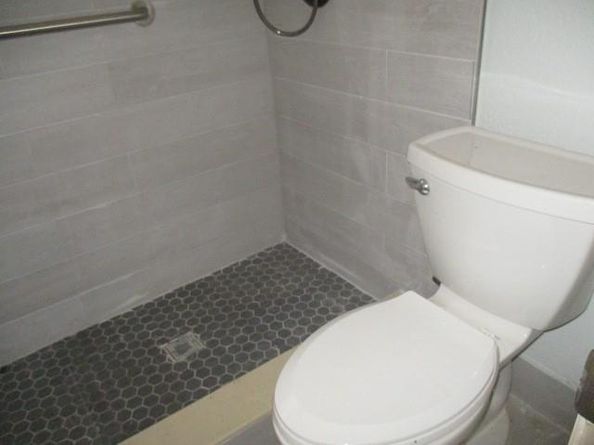 3940 NW 42nd Ave 113, Lauderdale Lakes FL 33319