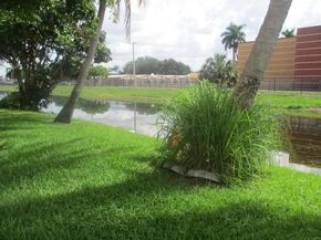 3940 NW 42nd Ave 113, Lauderdale Lakes FL 33319