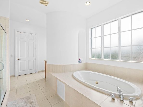 7888 NW 112th Way, Parkland FL 33076