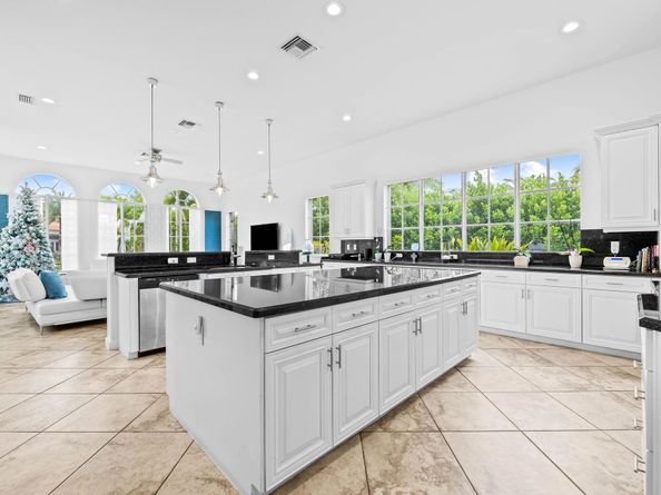 7888 NW 112th Way, Parkland FL 33076