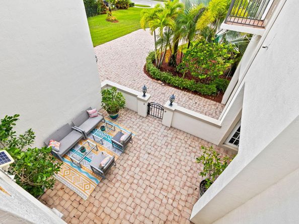 7888 NW 112th Way, Parkland FL 33076