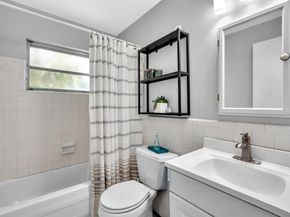 8173 NW 66th Ter, Tamarac FL 33321