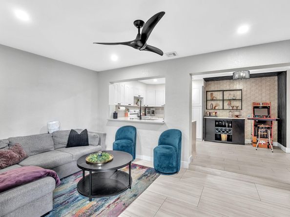 8173 NW 66th Ter, Tamarac FL 33321