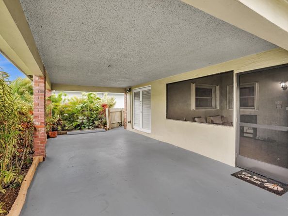 8173 NW 66th Ter, Tamarac FL 33321