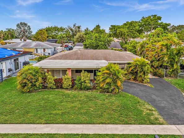 8173 NW 66th Ter, Tamarac FL 33321