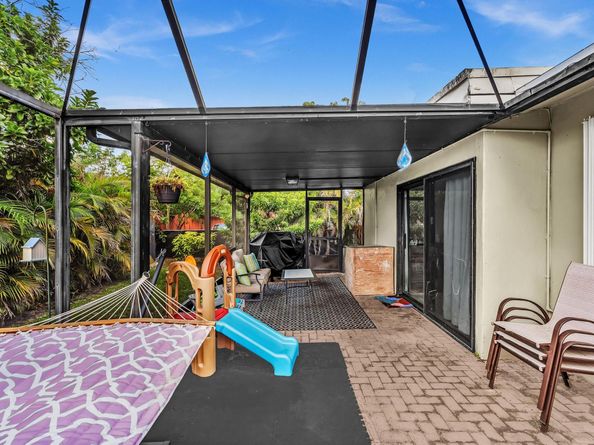 8173 NW 66th Ter, Tamarac FL 33321