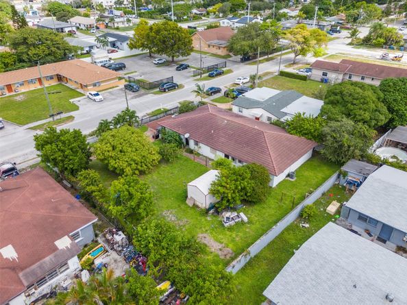 5720 Flagler St, Hollywood FL 33023