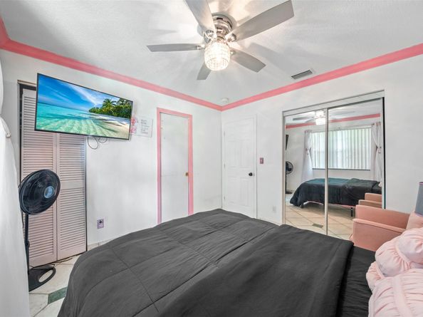 5720 Flagler St, Hollywood FL 33023