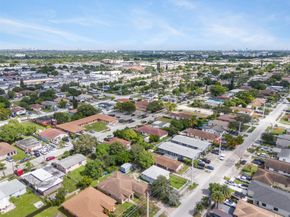 5720 Flagler St, Hollywood FL 33023