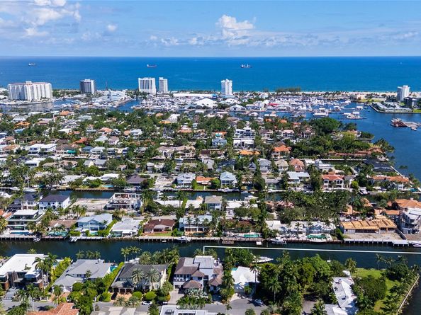720 Isle Of Palms Dr, Fort Lauderdale FL 33301