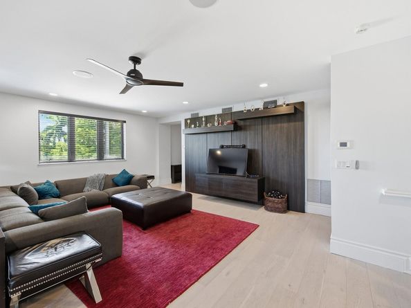 720 Isle Of Palms Dr, Fort Lauderdale FL 33301