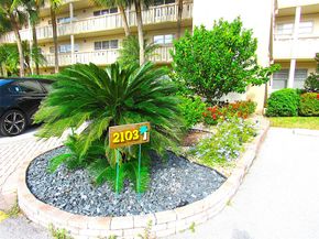 2103 Lucaya Bnd J2, Coconut Creek FL 33066