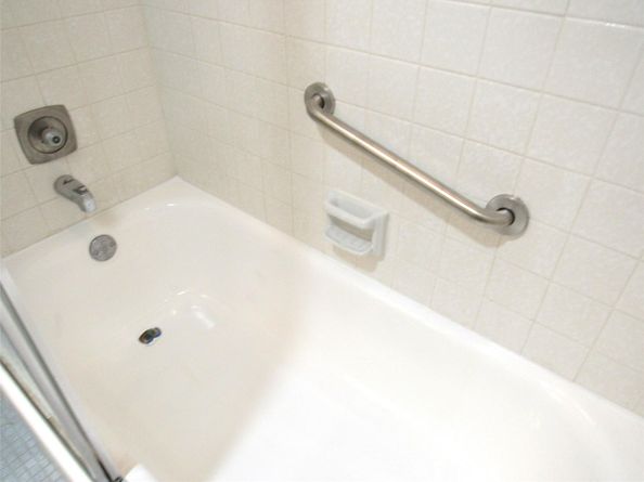 2103 Lucaya Bnd J2, Coconut Creek FL 33066