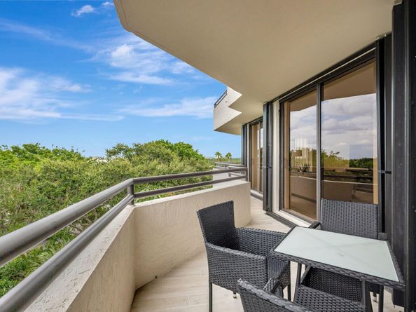 3322 Casseekey Island Road 502, Jupiter FL 33477