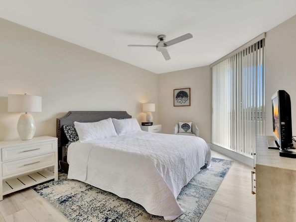 3322 Casseekey Island Road 502, Jupiter FL 33477