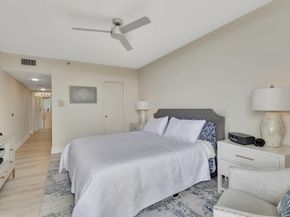 3322 Casseekey Island Road 502, Jupiter FL 33477