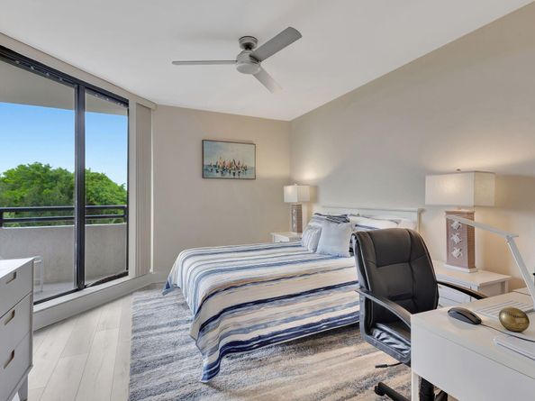 3322 Casseekey Island Road 502, Jupiter FL 33477
