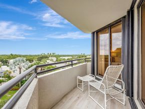 3322 Casseekey Island Road 502, Jupiter FL 33477