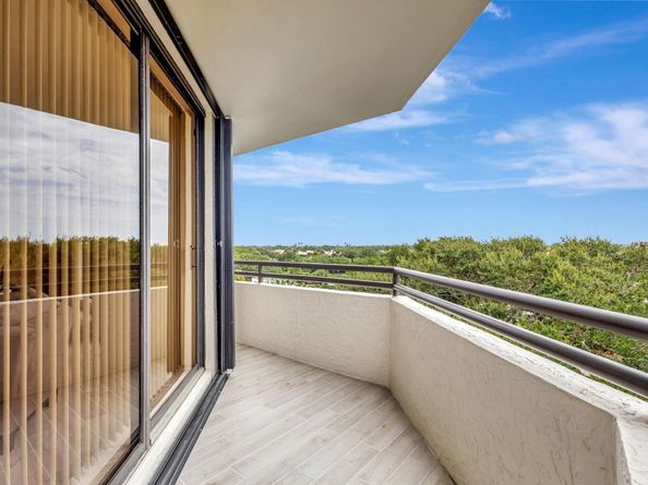 3322 Casseekey Island Road 502, Jupiter FL 33477