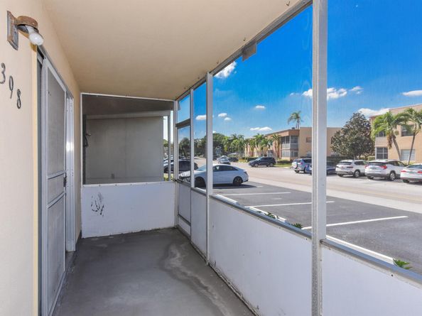 398 Flanders I I, Delray Beach FL 33484