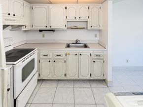 398 Flanders I I, Delray Beach FL 33484