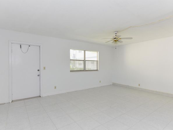 398 Flanders I I, Delray Beach FL 33484