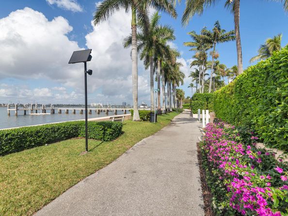 220 Atlantic Avenue 1, Palm Beach FL 33480